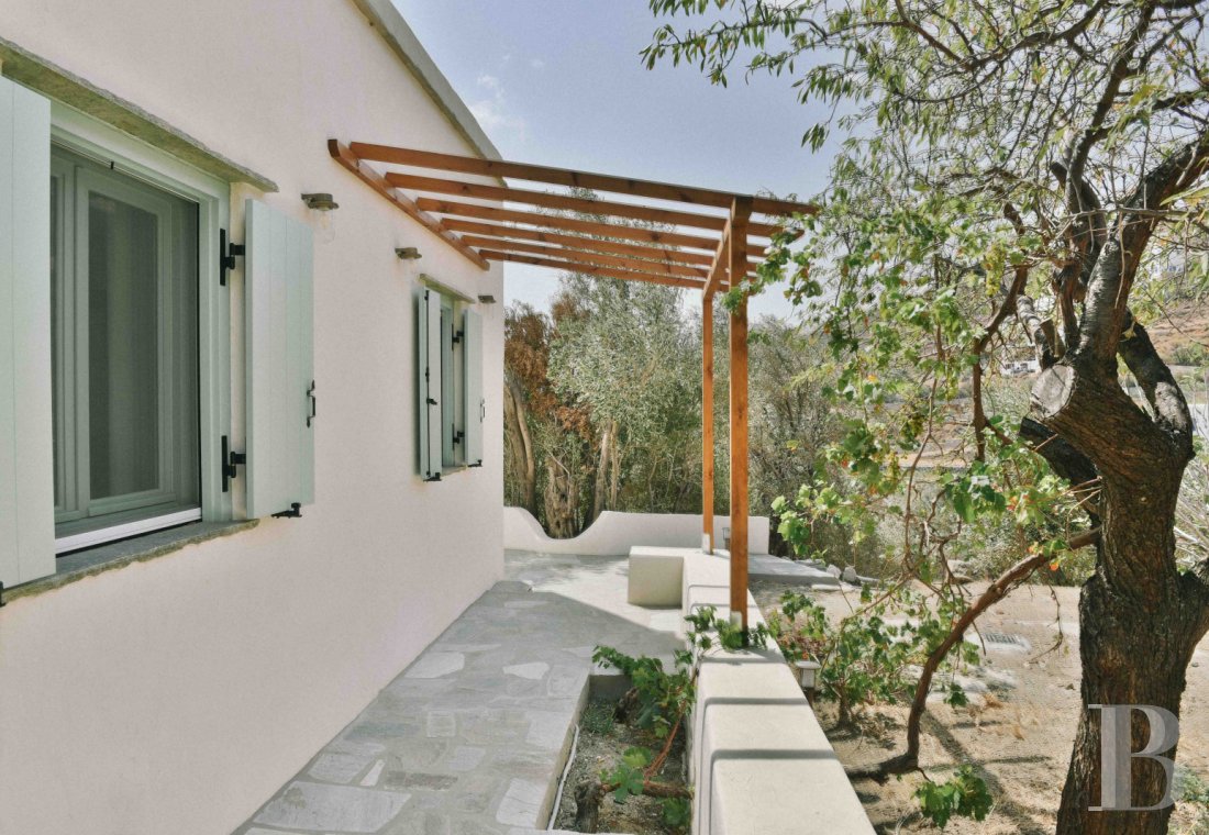 A former olive farm transformed into a charming house on the island of Tinos, in the north of the Cyclades - photo  n°6
